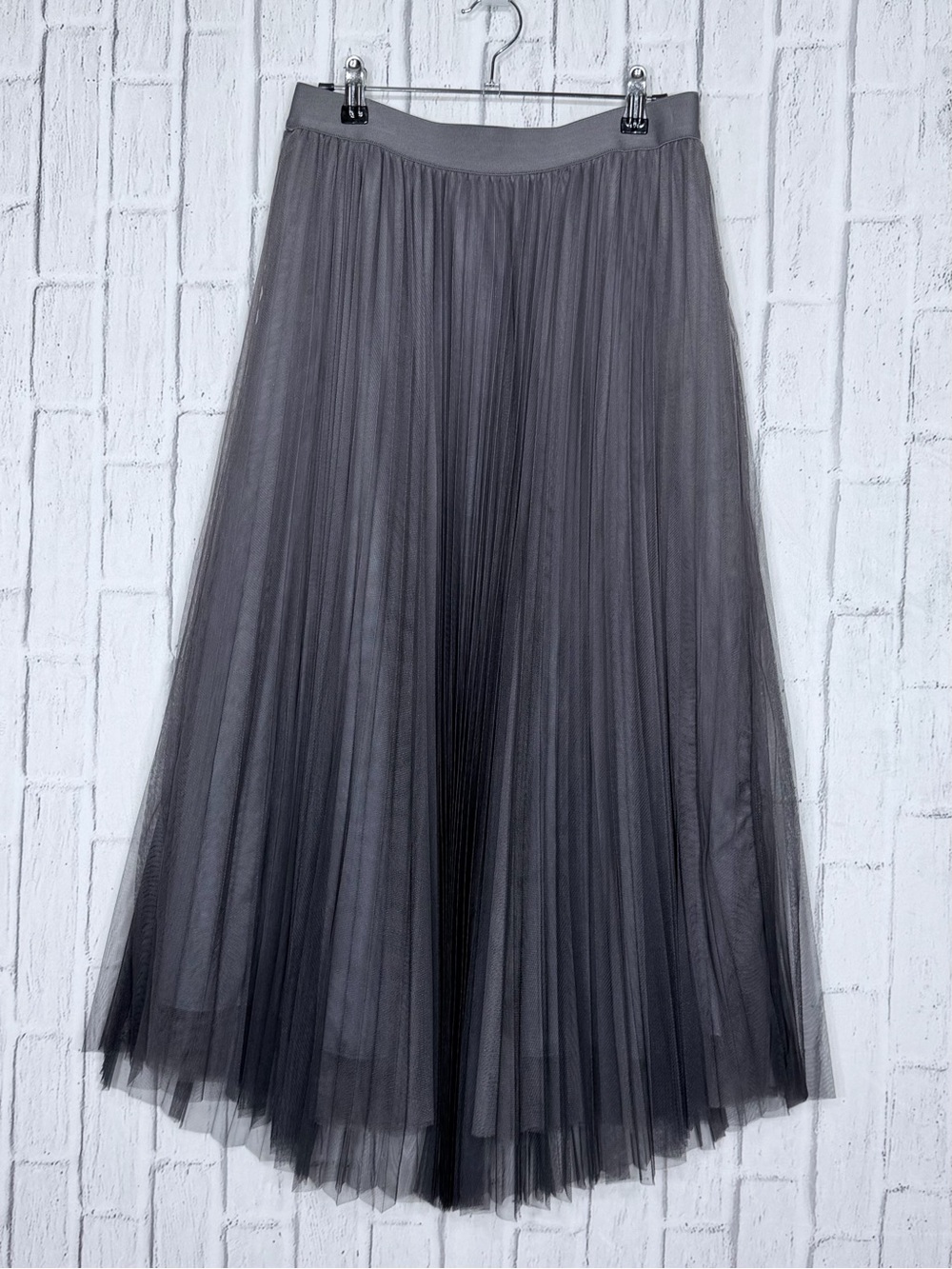 🖤 W.A.Y. Wonderful & Young Gray Mesh Pleated Tulle Maxi Skirt L NWT